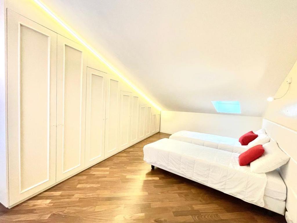 Domus Verona - Ampia Moderna Casa Su 2 Piani Nel Cuore Di Верона Экстерьер фото